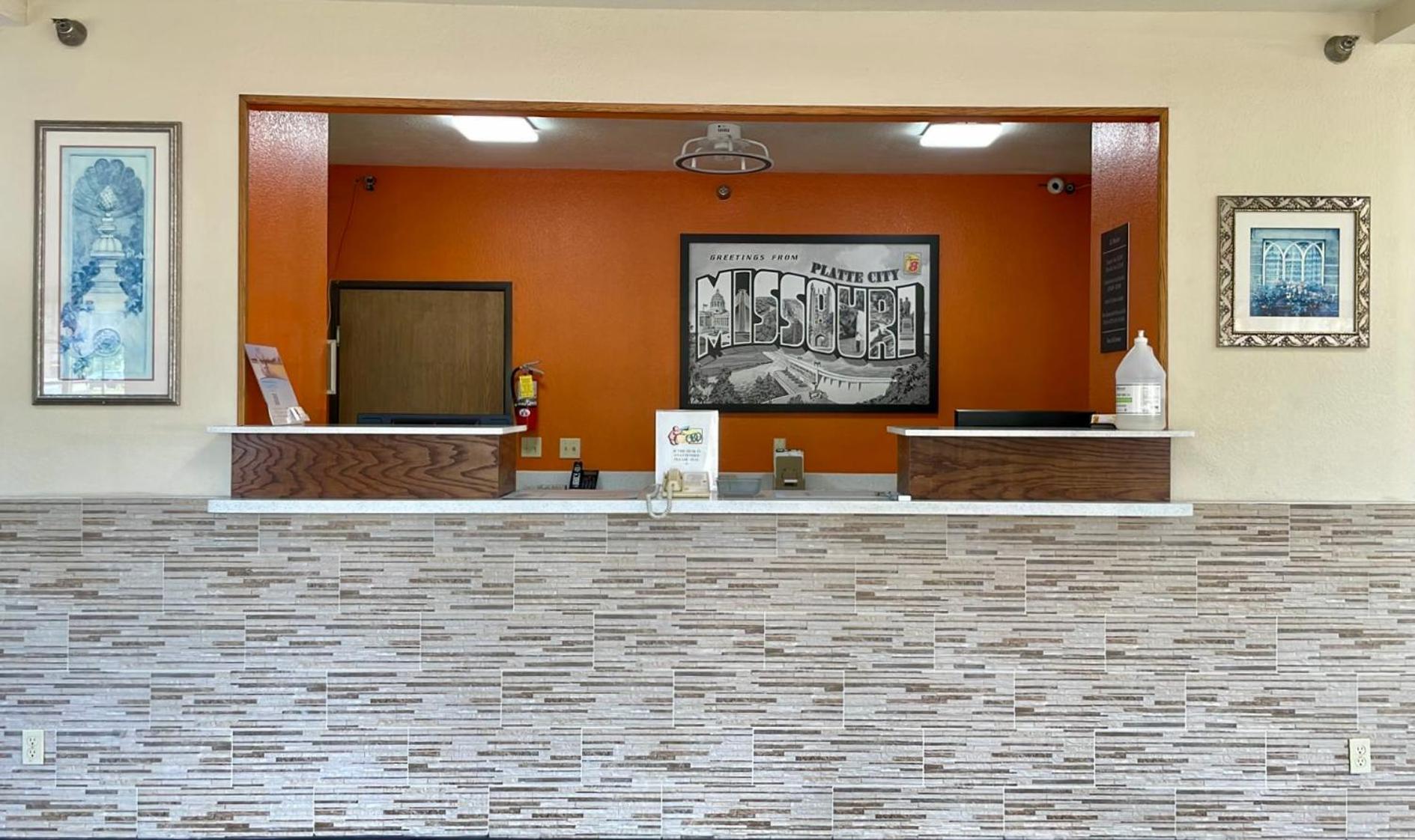 Super 8 By Wyndham Platte City Kansas City Area Exterior photo