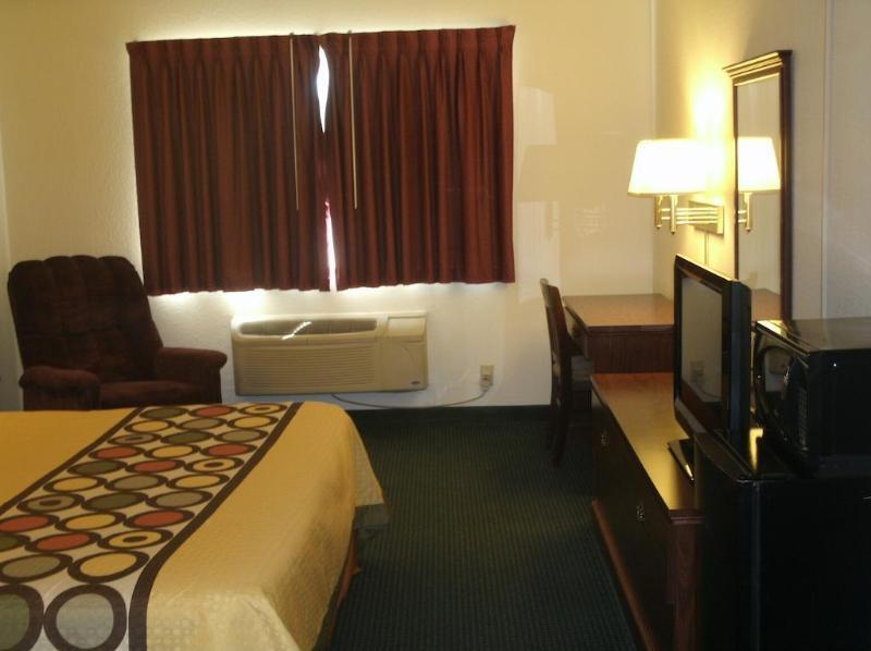 Super 8 By Wyndham Platte City Kansas City Area Exterior photo